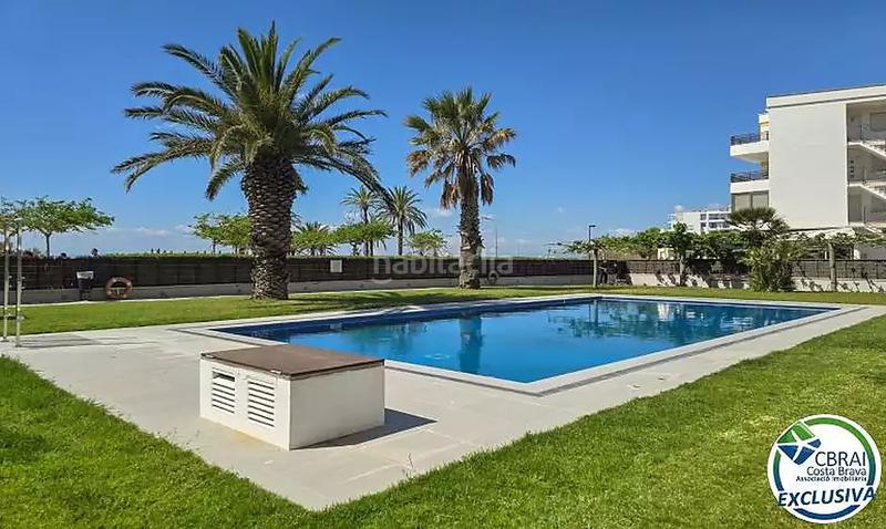 Foto 4fa8c9be-6236-41fe-a99f-1bb1453fa03b. Pis a paseo maritimo 31 a Salatar Roses