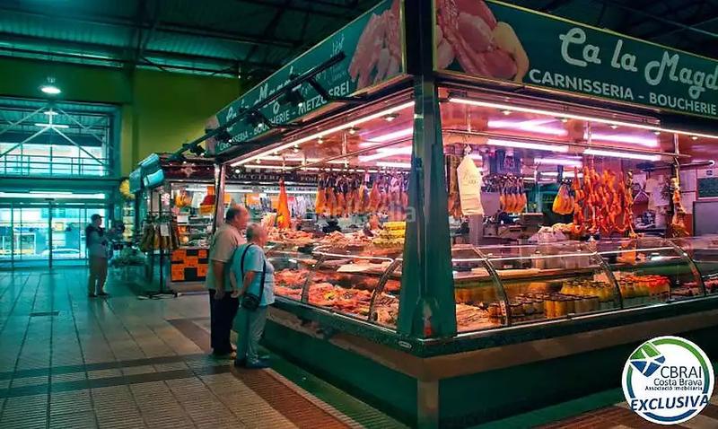 Foto ec1fa0e9-3f8d-47a5-9cb3-04552cea1292. Pis a paseo maritimo 31 a Salatar Roses