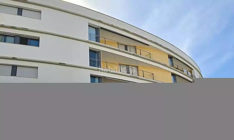 Foto ef45667c-5d2b-4b18-8046-74bd51b55dd5. Pis a paseo maritimo 31 a Salatar Roses