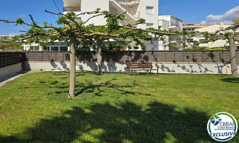 Foto 0cfccfc9-379e-4155-946d-ff453ee4be72. Pis a paseo maritimo 31 a Salatar Roses