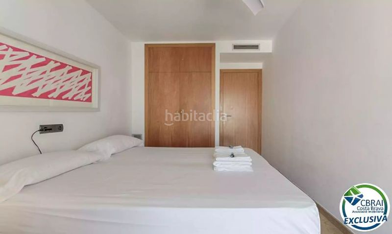 Foto 5bb12697-b088-4b6a-b930-a8485b2f39dc. Pis a paseo maritimo 31 a Salatar Roses