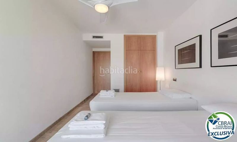 Foto f86188b2-e085-434d-9cd7-54e99e53038d. Pis a paseo maritimo 31 a Salatar Roses