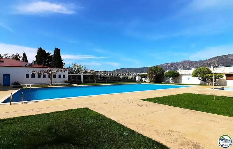 Foto 22d08cea-94b0-472f-a674-768d95b6acb3. Studiowohnung mit parking pool in Nord Roses