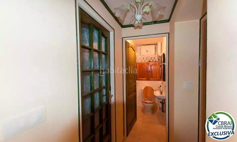 Foto 5c34168d-a6f1-41f7-b7f4-aabb76aeea56. Casa  con jardín y dos apartamentos. en Centre Roses