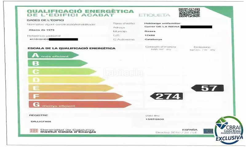 Foto a29197d2-ec8d-46ca-b907-51ba577bfba5. Casa  con jardín y dos apartamentos. en Centre Roses