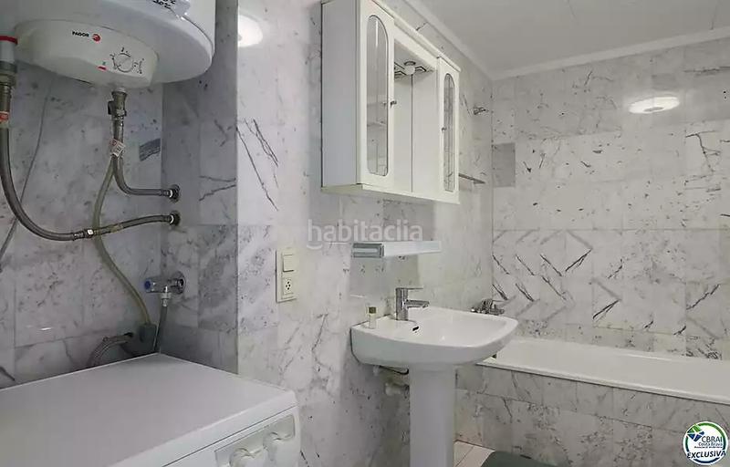 Foto 0da61a8f-c9a9-4708-b8ce-7d9ec9f9e5d8. Pis amb calefacció piscina a Puigmal - Mas Nou Empuriabrava
