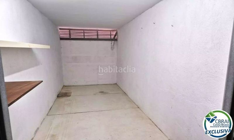 Foto 6530734b-8709-40f7-adb3-9a8b5db05130. Aparcament cotxe a calle cap norfeu 61 a Centre Roses