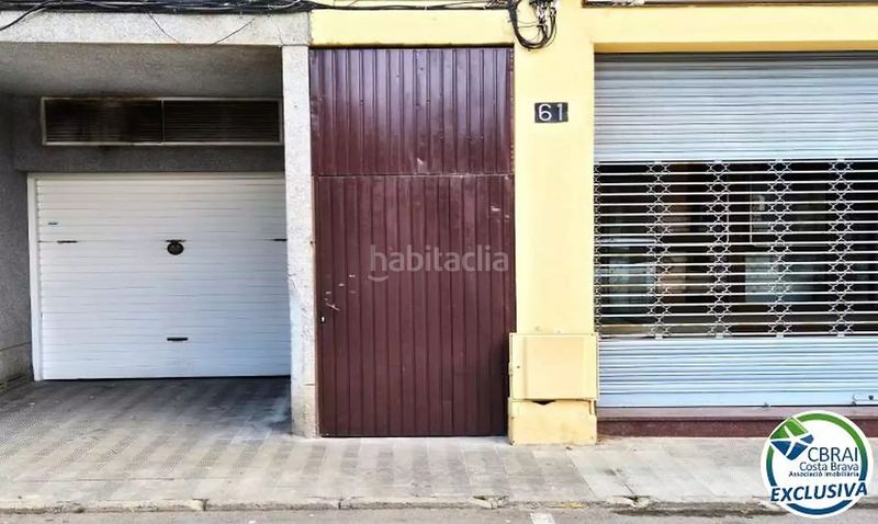 Foto 7df60984-9e03-43ee-b7ca-081223420ab1. Aparcament cotxe a calle cap norfeu 61 a Centre Roses