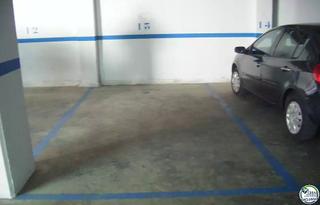 Aparcament cotxe a Santa Margarida. Parking en la residencia aqua marina de 11 m.