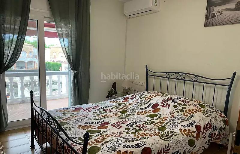Foto 647471e3-6842-4bd1-aa16-819ae1cfff38. Casa  de pescadores con amarre y garaje cerrado en Empuriabrava