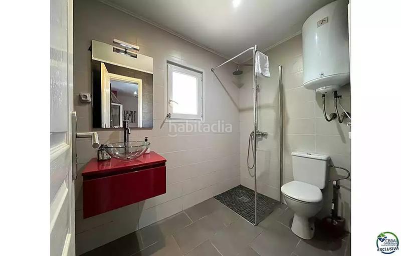 Foto a1963f5c-0864-4f16-9977-209d9eddc511. Casa con parcheggio piscina in Carlit - Montseny Empuriabrava