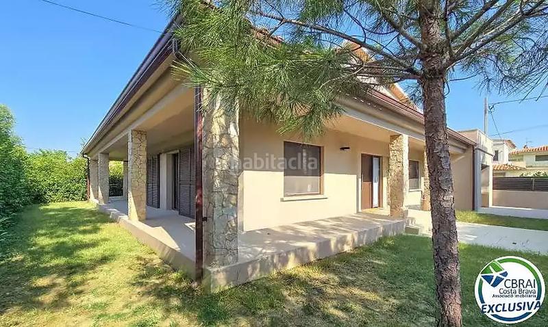 Foto 1dbe099b-61f7-4b95-be06-e715eafd12fc. Casa con riscaldamento in Sant Pere Pescador