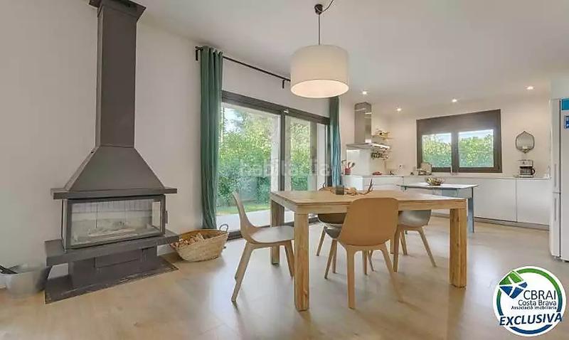 Foto 207bcdb4-2bf9-42b2-812d-75d6b457adba. Casa con riscaldamento in Sant Pere Pescador