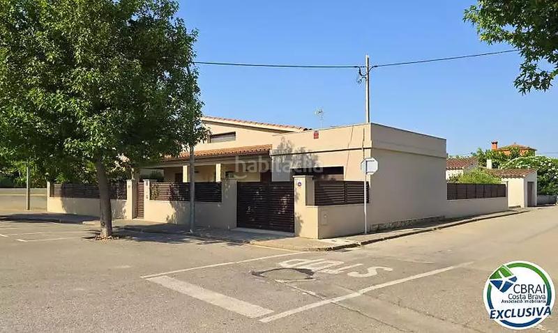 Foto b297ac04-be88-44c4-b8d5-df533a2101fb. Casa con riscaldamento in Sant Pere Pescador