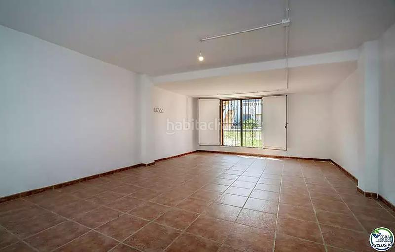 Foto 6f5216e6-fa22-467b-98c7-edfdd3f1e702. Casa amb piscina a Muga - Gran Reserva - Badia Empuriabrava