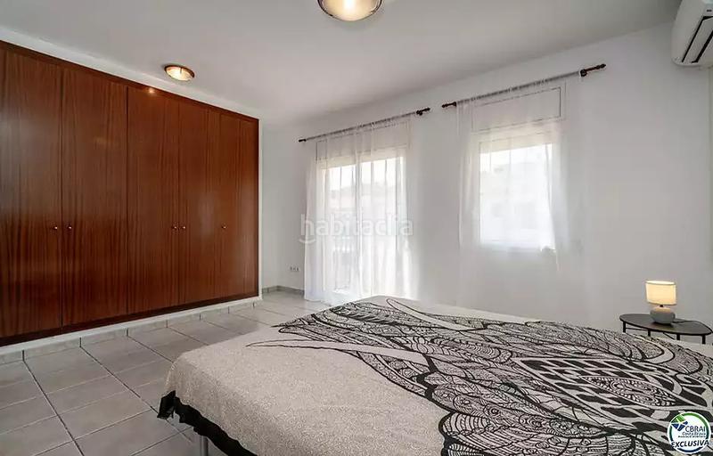 Foto 7045bd2a-3d80-4ed7-9bfe-75b86df9161a. Casa amb piscina a Muga - Gran Reserva - Badia Empuriabrava