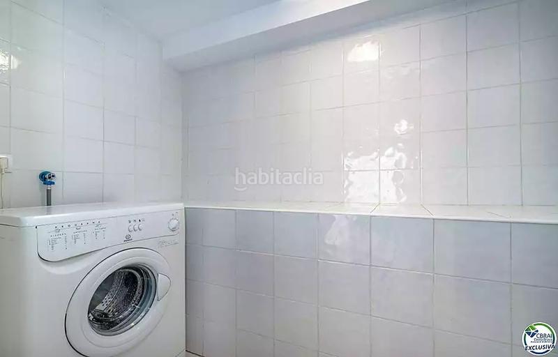 Foto 9203cb51-c72f-4709-8d0f-81feebfb2a0a. Casa amb piscina a Muga - Gran Reserva - Badia Empuriabrava