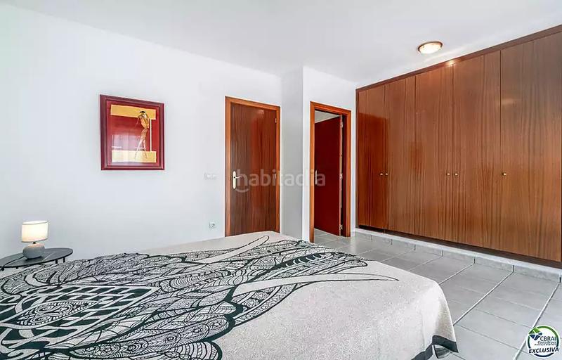 Foto c671d499-acab-4be0-8d92-a110cbf5b867. Casa amb piscina a Muga - Gran Reserva - Badia Empuriabrava