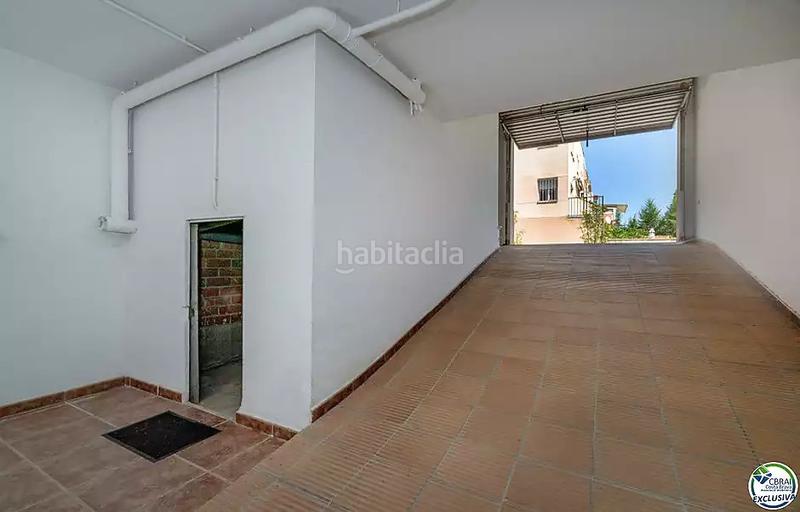 Foto dc72c5fa-d8d4-4f3a-adf9-a3e529fffb36. Casa amb piscina a Muga - Gran Reserva - Badia Empuriabrava