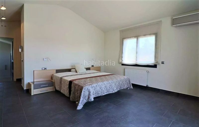 Foto 74c12711-c9b4-49c4-8df3-131917f28178. Casa a carrer mig 4 a Peralada