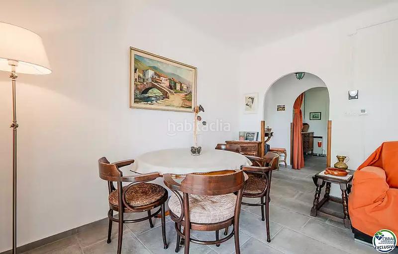 Foto 01e3f66f-4450-411b-931f-b90bfd518079. Maison avec chauffage parking dans Nord Roses