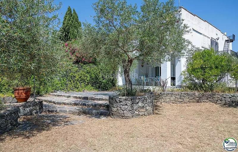 Foto 625da162-c006-4a69-bc55-71debd62e9d6. Maison avec chauffage parking dans Nord Roses