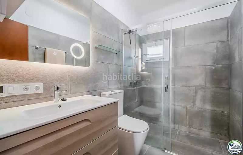 Foto 886407e6-75a1-4b0e-9d52-e56532410154. Maison avec chauffage parking dans Nord Roses