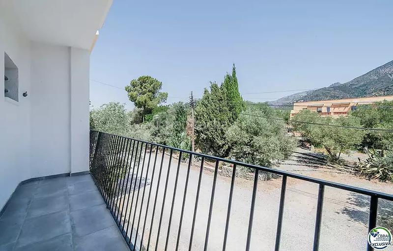 Foto a80a5a19-6b4c-42cf-93ae-36a2618c1f42. Maison avec chauffage parking dans Nord Roses