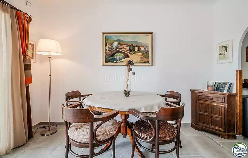 Foto af86e424-0398-4d81-8546-b8d0422826c6. Maison avec chauffage parking dans Nord Roses