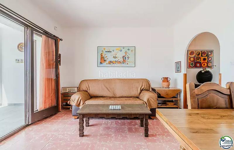 Foto ec043a99-6021-4aa3-a940-95ed604e392e. Maison avec chauffage parking dans Nord Roses