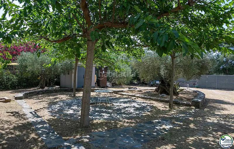 Foto f0ae8e89-3b5c-4e29-a00b-f87a164274db. Maison avec chauffage parking dans Nord Roses