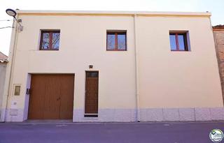 Haus in Vila-sacra. Casa en vilasacra