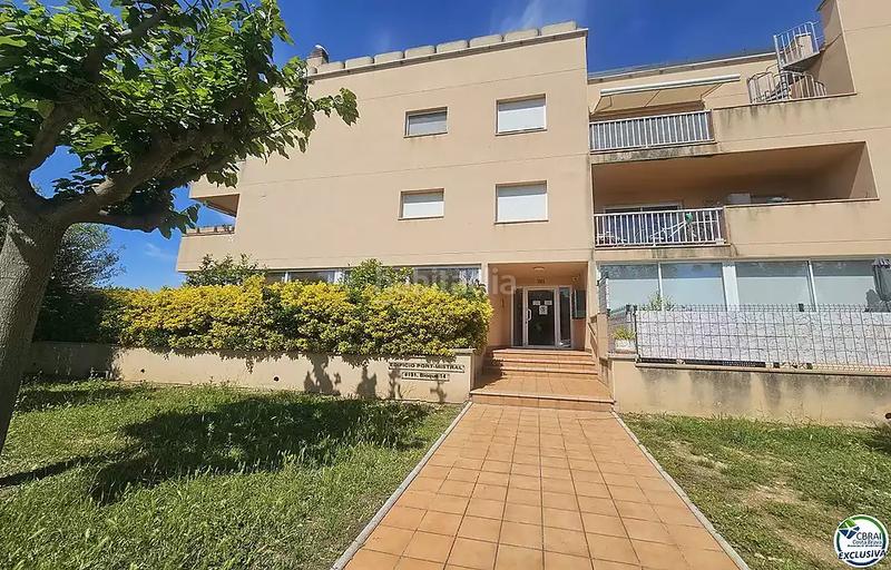 Foto 665f031f-c049-4bf2-8ed7-6e2e7bb4b514. Piso apartamento de 2 habitaciones, gran terraza y parquing interior!! en Empuriabrava