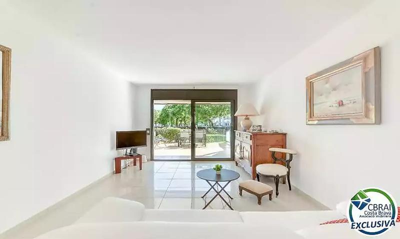 Foto 38106a37-636c-4394-a0a6-7b8c96f83baf. Appartement avec chauffage parking piscine dans Salatar Roses