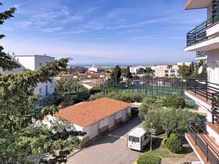 Appartement à Carrer monaco 6-8. Apartamento luminoso con gran terraza y vistas al mar en mas oli