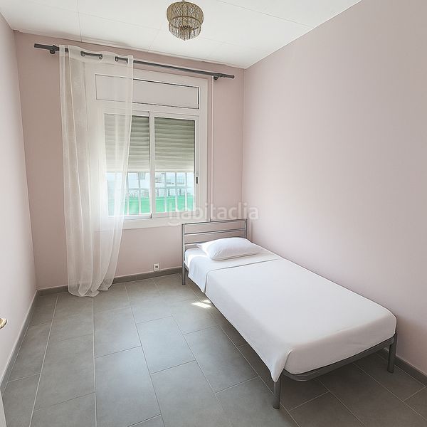 Foto 376b4f8d-f124-430e-a78f-c24f84bc1a01. Piso en carrer monaco 6-8 apartamento luminoso con gran terraza y vistas al mar en mas oliva, en Roses