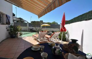 Casa a Nord. Encantadora casa con licencia turística en mas mates, roses