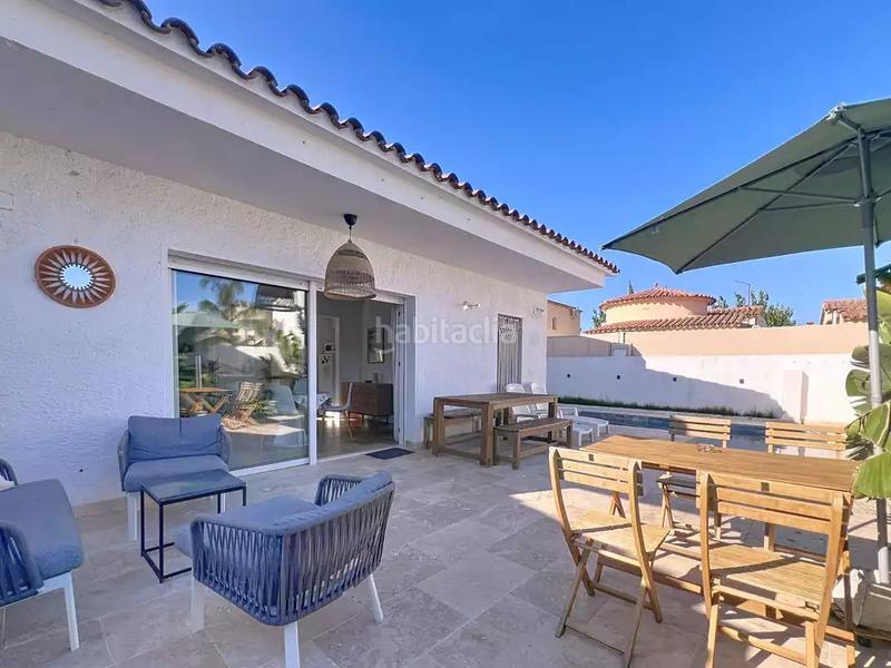 Foto 0233a85a-b6e4-4bff-997c-d2d4ed795742. Casa en Alberes 37 oportunidad casa de una planta con piscina en Empuriabrava