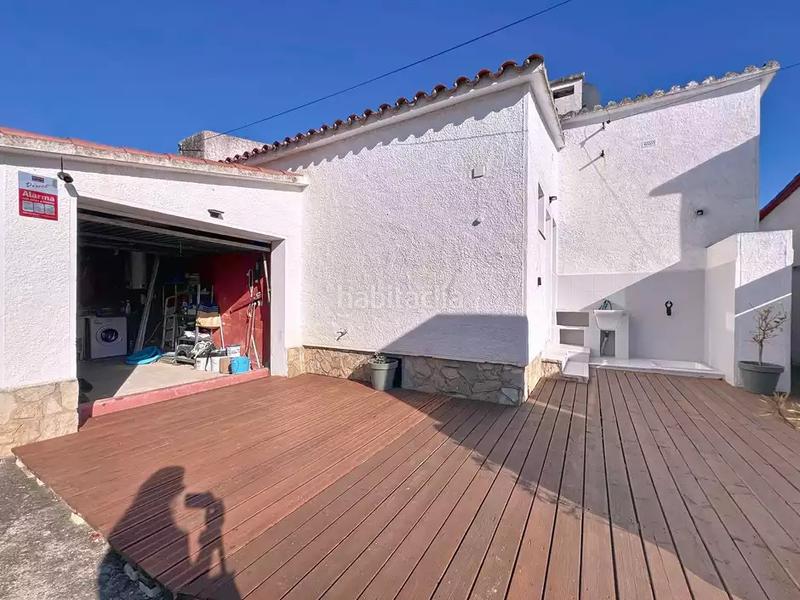 Foto af3c06e6-c3a9-4fdb-84d9-c433a4c6dd8f. Casa en Alberes 37 oportunidad casa de una planta con piscina en Empuriabrava