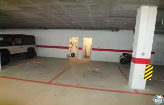 Parking coche en Centre. Parking en sotano