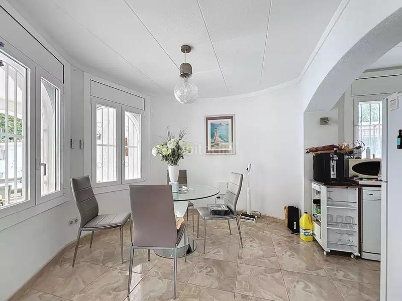 Foto 4ecc231b-775e-465e-b10a-88ea7979bf46. Casa con parcheggio piscina in Alberes Empuriabrava