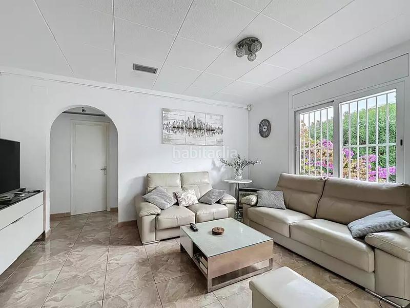 Foto 56d3d66a-99ef-4089-905e-be8bb466b544. Casa con parcheggio piscina in Alberes Empuriabrava