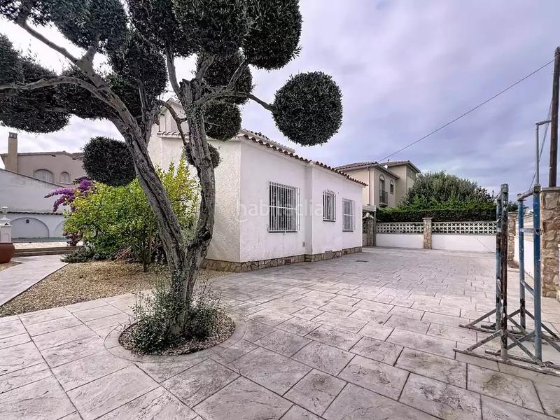 Foto 69819dec-ceb9-44b8-83b3-47b1e281e82f. Casa con parcheggio piscina in Alberes Empuriabrava