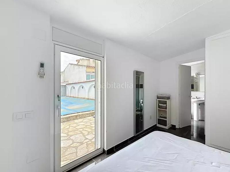 Foto 9247d05e-68ff-4f17-b60d-2fdd086c3622. Casa con parcheggio piscina in Alberes Empuriabrava