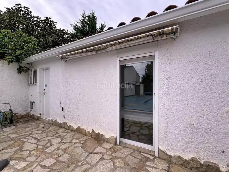 Foto bd31d722-6ce7-4778-9b34-7094e69288bb. Casa con parcheggio piscina in Alberes Empuriabrava