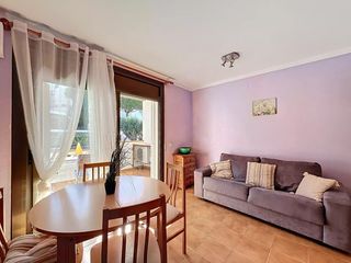 Pis a Calle de josep carner 08. Apartamento con terraza 10 m y barbacoa junto al cap de creus