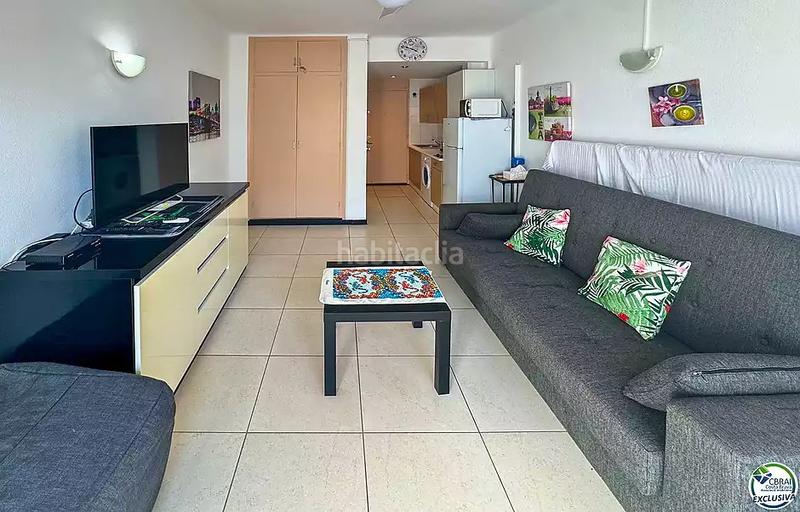 Foto c67889bc-557b-4d6b-a62a-a6070969e723. Studio dans Salatar Roses