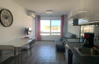 Flat in Alberes. Apartamento renovado con vista al canal en empuriabrava