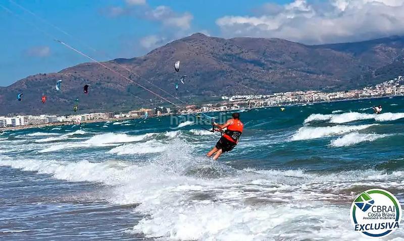 Foto 1d6b5d9c-4cd9-47bf-b395-0b808d1e9e56. Appartamento in calle club nàutic 1 in Salins - Cavall de Mar Empuriabrava