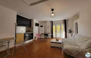 Estudi  Sector port emporda 3. Estudio con balcón cerca del centro de empuriabrava